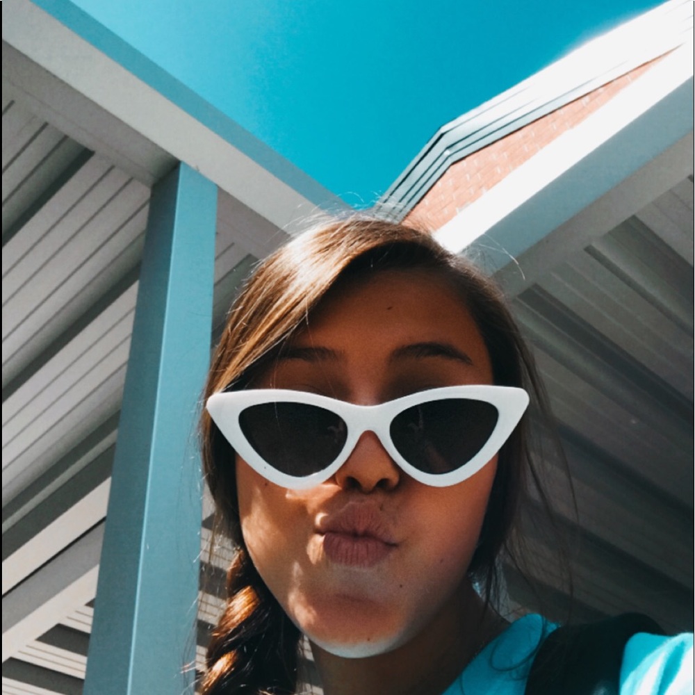 Meet your Posher, Ellie